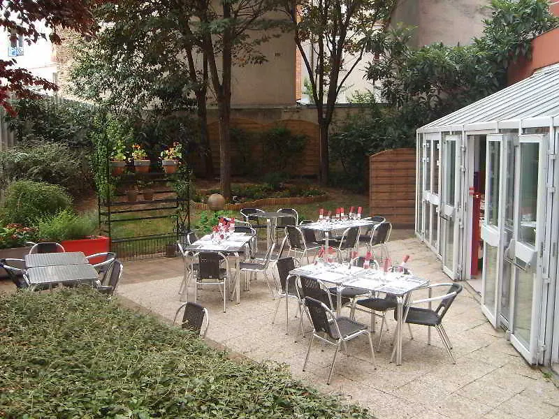 Median Paris Congres Hotel