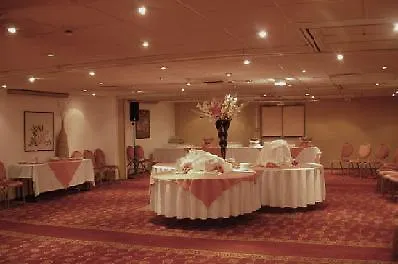 Median Paris Congres Hotel 3*,