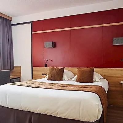 Median Paris Congres Hotel
