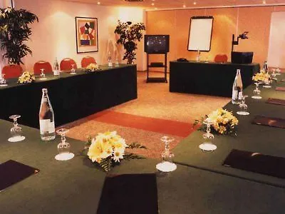 ***  Median Paris Congres Hotel France
